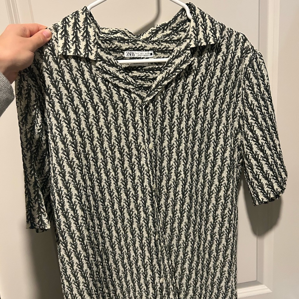 Zara Monochrome Leaf Print Top